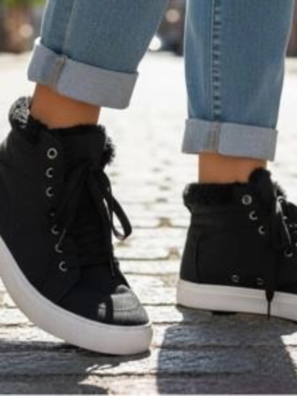 Blowfish Black High-Top Faux-Fur Ankle Trim Lace-Up Casual Women’s Sneakers